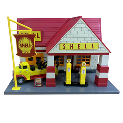 O Scale Shell® Gas Station at Menards®