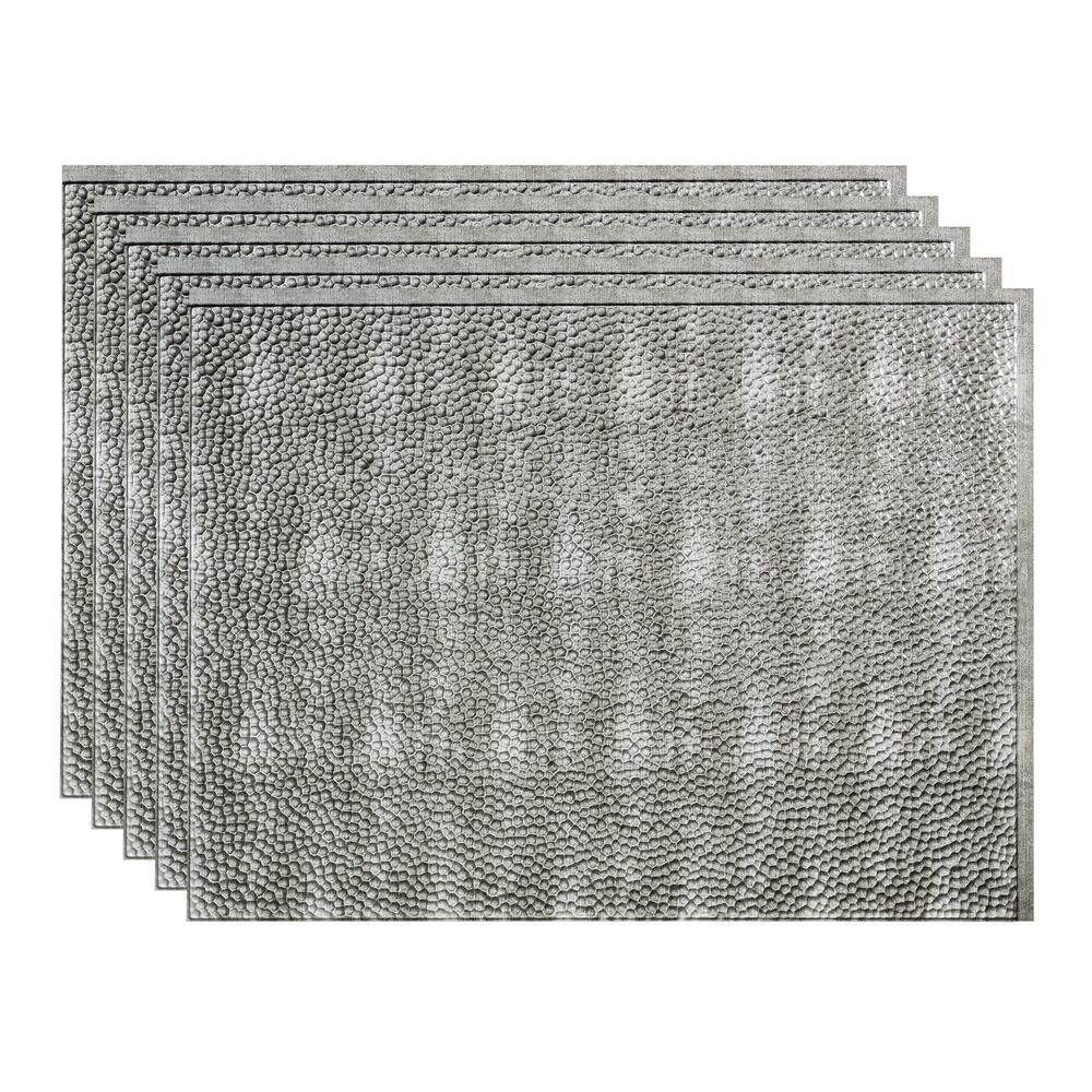 Fasade® Hammered 18