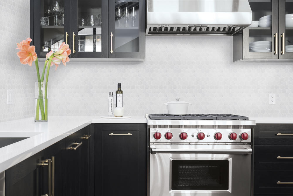 Ellis + Fisher Bianco Marble Hexagon 12 x 10-7/16 Stone Mosaic Tile Ellis + Fisher Bianco Marble Hexagon 12 x 10-7/16 Stone Mosaic Tile