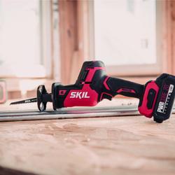 SKIL 20 Volt Brushless Cordless Compact Reciprocating Saw Kit at