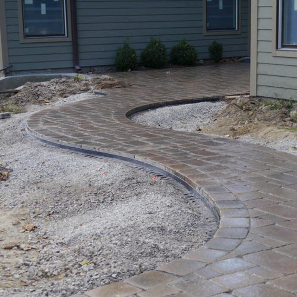 Hardscaper's Choice Commercial Grade 48 ft. Paver Edging Kit Hardscaper's Choice Commercial Grade 48 ft. Paver Edging Kit