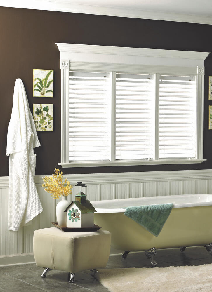 IP 7/16 x 1-1/8 x 8' Prefinished White Polystyrene Cap Moulding IP 7/16 x 1-1/8 x 8' Prefinished White Polystyrene Cap Moulding