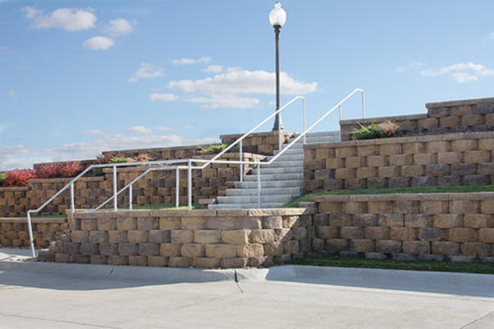 8 x 17 Sienna Clifton Beveled Retaining Wall Block