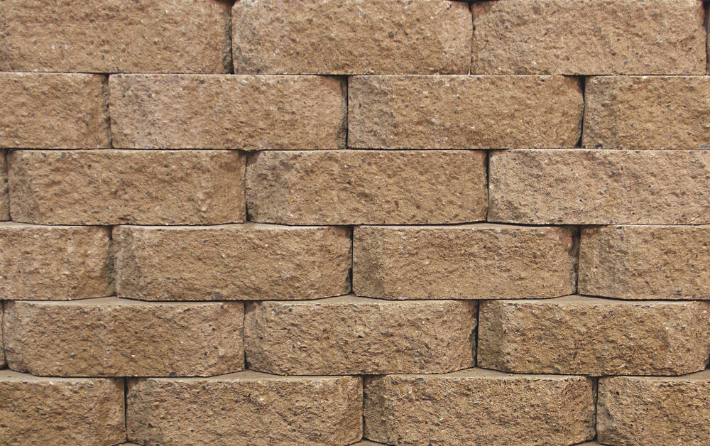 3-1/2 x 11-1/2 Tan Crestone® Beveled Retaining Wall Block