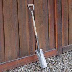 Masterforce 25.25 Hardwood D Handle Drain Spade