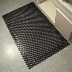 Rhino Anti-Fatigue Mats Industrial Black Reflex® Heavy Duty 3' x 5' Anti-Fatigue  Mat at Menards®