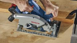 Buy Bosch Home and Garden UniversalCirc 18V-53 Cordless handheld circular  saw set Cutting depth (max.) (90°) 53 mm incl. r