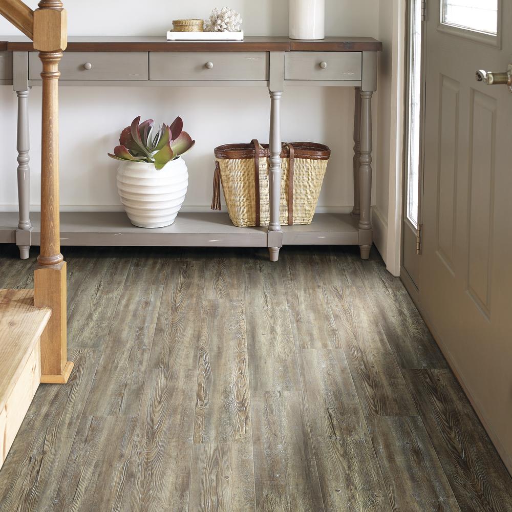 Shaw® Hillview Classic Barnboard 6.92