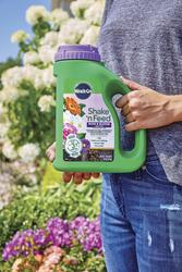 Miracle-Gro® Shake 'N Feed® Rose & Bloom Granular Plant Food - 4.5