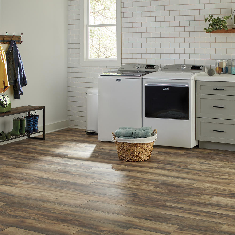 Mohawk® ArmorCraft Herald Lexington Pine 7-1/2