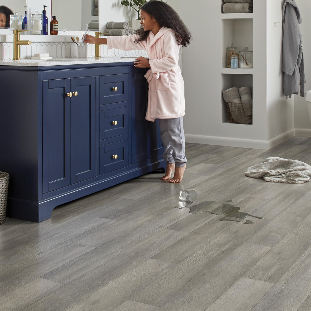 Mohawk® PerfectSeal Conceptions 10 Steel Charter Oak 6-1/8