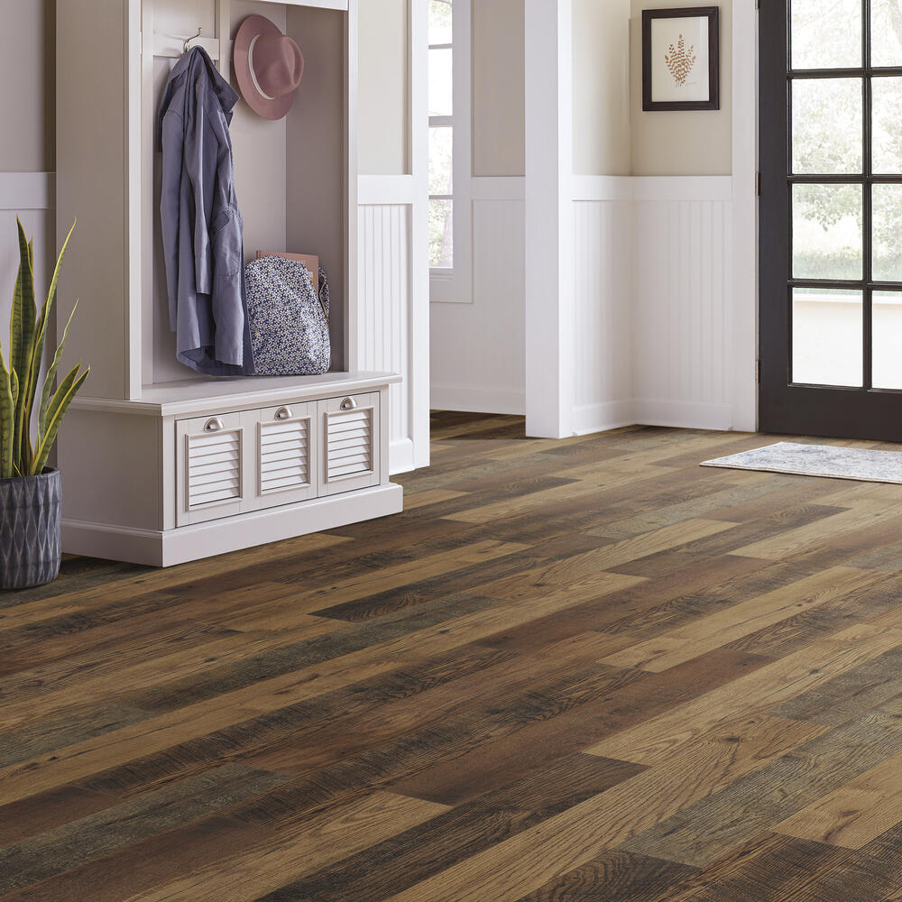 Mohawk® PerfectSeal Solutions 10 Station Oak Mix 6-1/8