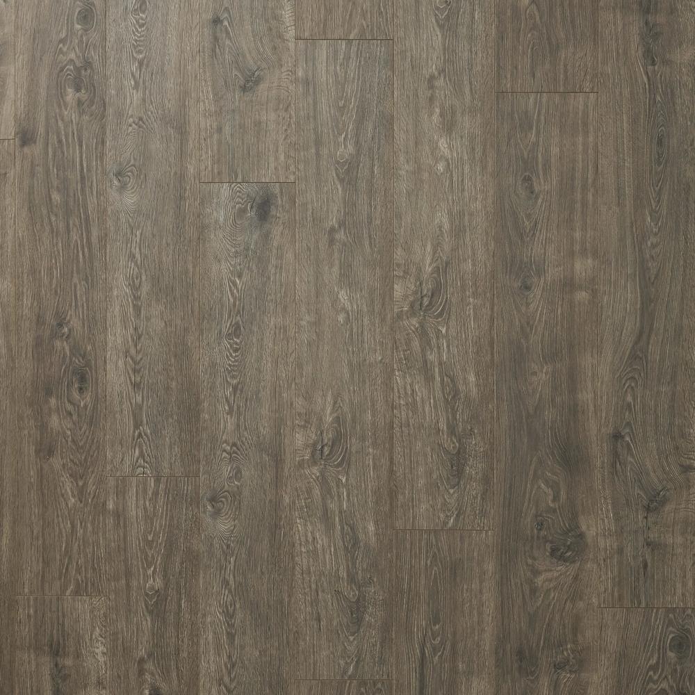 Pergo® Xtra Heirloom Teak 7-1/2 x 47-1/4 Waterproof Attached Pad Laminate Flooring (19.63 sq.ft/ctn)