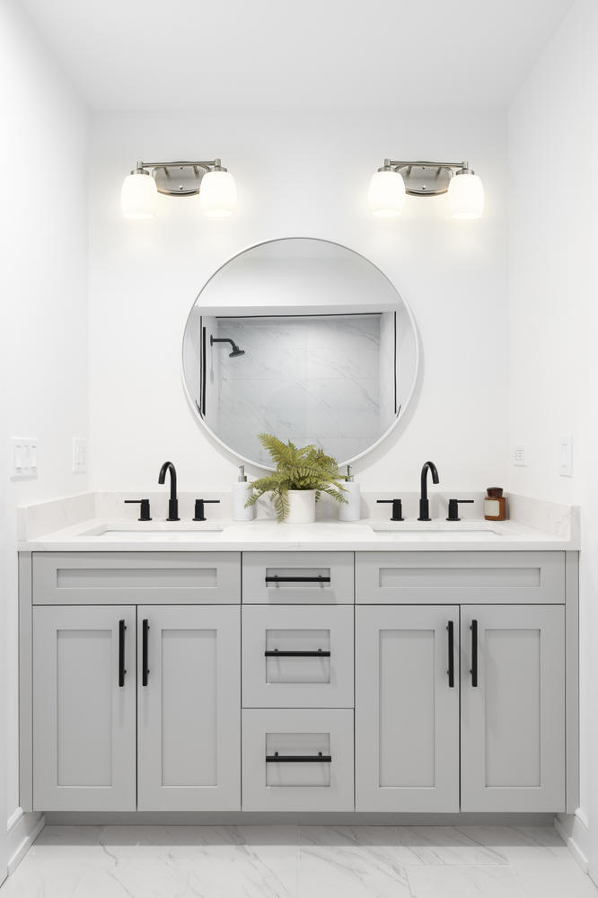 Z-Lite Kendrick Vanity Light - Thumbnail 5