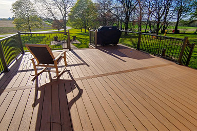 Ground level transcend deck with built in seating - Modern - Deck