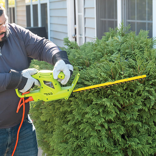 Hedge Trimmer Buying Guide at Menards®